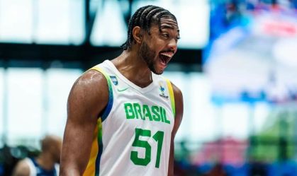 Em virada histórica, Brasil vence os EUA e vai à final da AmeriCup