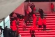 Especialista acusa polícia de facilitar ação de torcida do Independiente