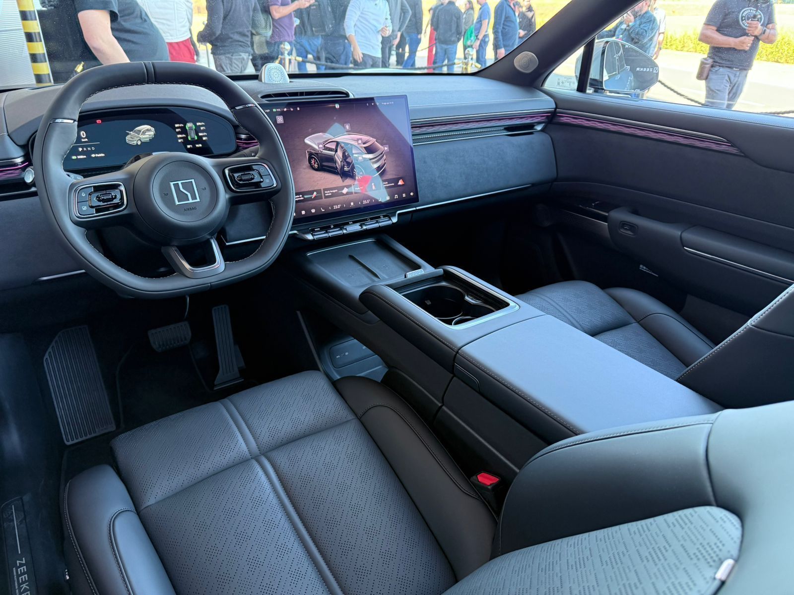 Interior do Zeekr 7X • Rodrigo Barros/CNN