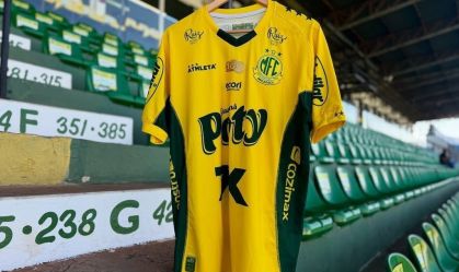 Camisa do Mirassol no Estádio Maião