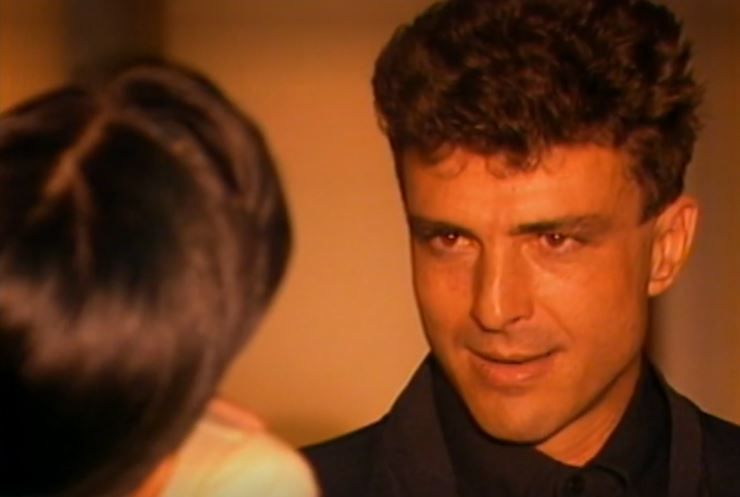 César Ribeiro na versão original de "Vale Tudo" • Reprodução/Globoplay