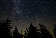 Veja imagens da chuva de meteoros Perseidas em seu auge
