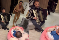 Zezé Di Camargo toca sanfona para filha com Graciele: "Show particular"