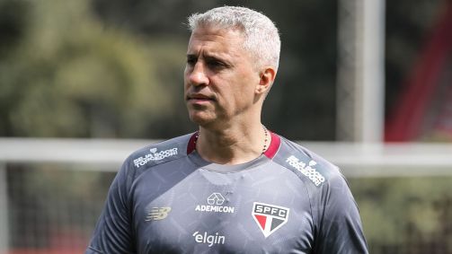 Técnico Hernán Crespo em treino do São Paulo