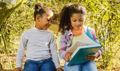 Imagem de destaque do post: Dia do Imigrante: veja 4 obras da literatura infantil que abordam o tema