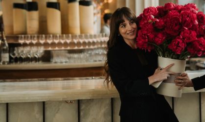Diretora diz que "Amores Materialistas" é uma crítica ao capitalismo