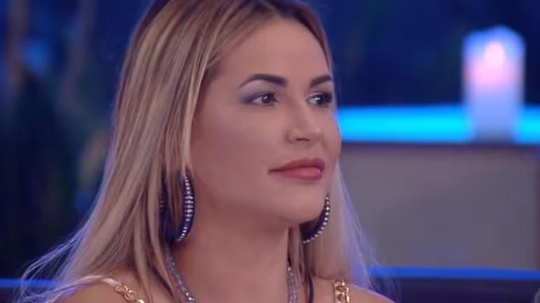 Deolane Bezerra no A Fazenda 14