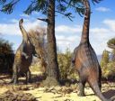 Dinossauros de pescoço longo andavam sobre duas patas, revela estudo