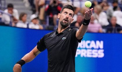 Djokovic bate promessa norte-americana e estreia com vitória no US Open