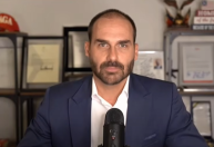 Eduardo Bolsonaro alega perseguição política em ofício à Câmara