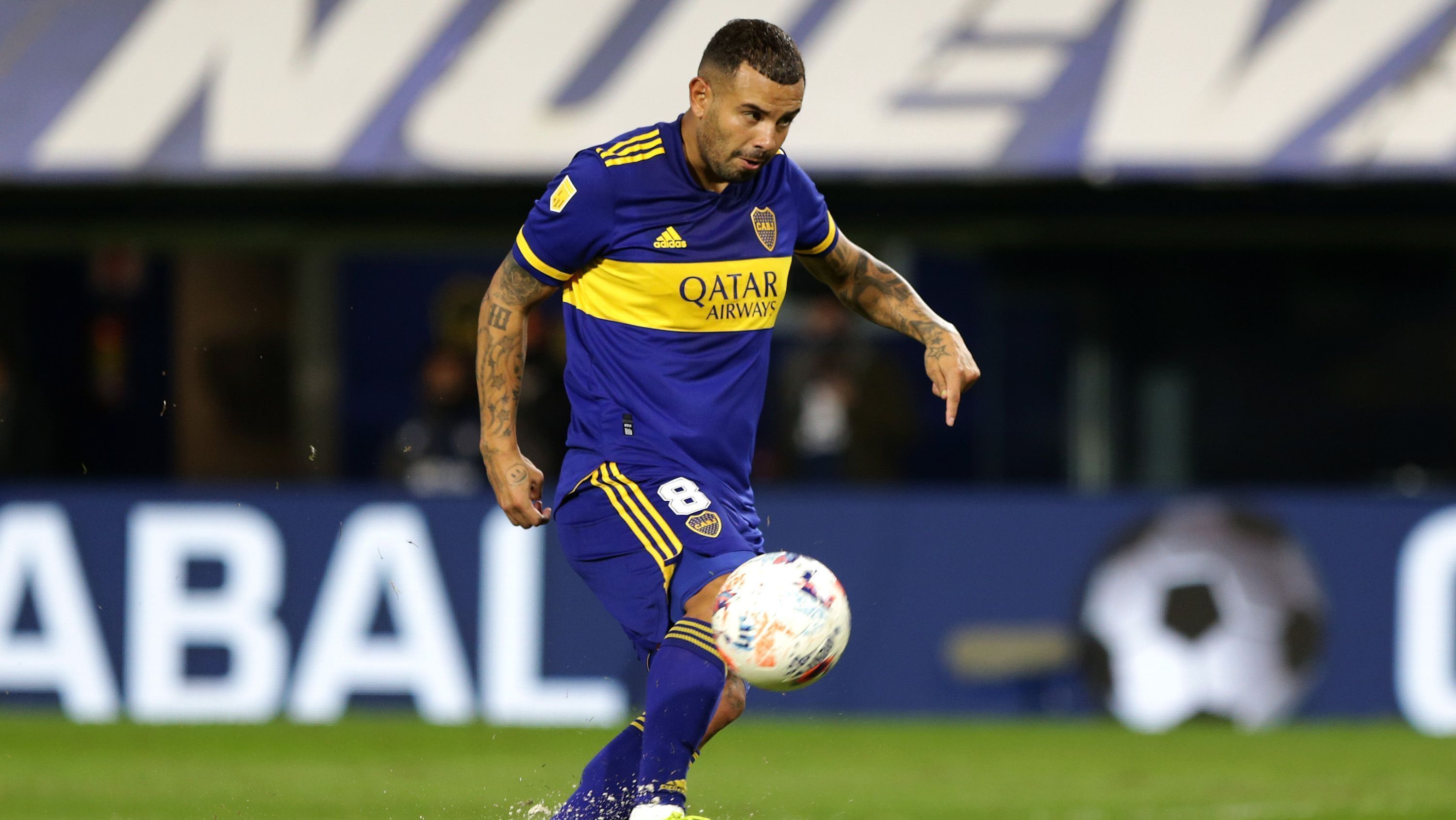 Edwin Cardona perde pênalti contra o River Plate
