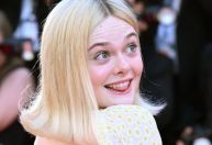 Elle Fanning diz que fãs a ajudaram a ganhar papel em novo "Jogos Vorazes"
