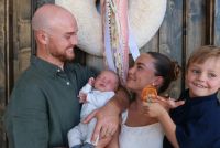 Influencer de maternidade fala pela 1ª vez após morte do filho de 3 anos