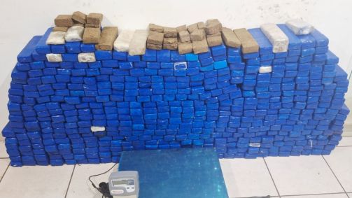 Tijolos de maconha apreendidos pela PM no interior de SP
