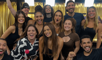 Ex-participantes do "Dança dos Famosos" se reúnem para ensaio misterioso