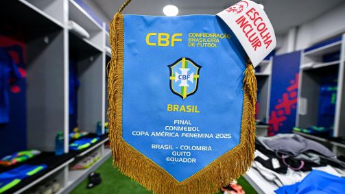 Flâmula do Brasil para decisão da Copa América Feminina