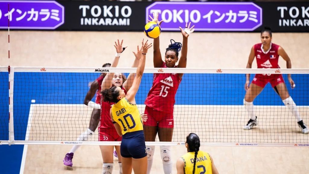 Confronto entre França e Brasil, pela Liga das Nações Feminina, em julho
