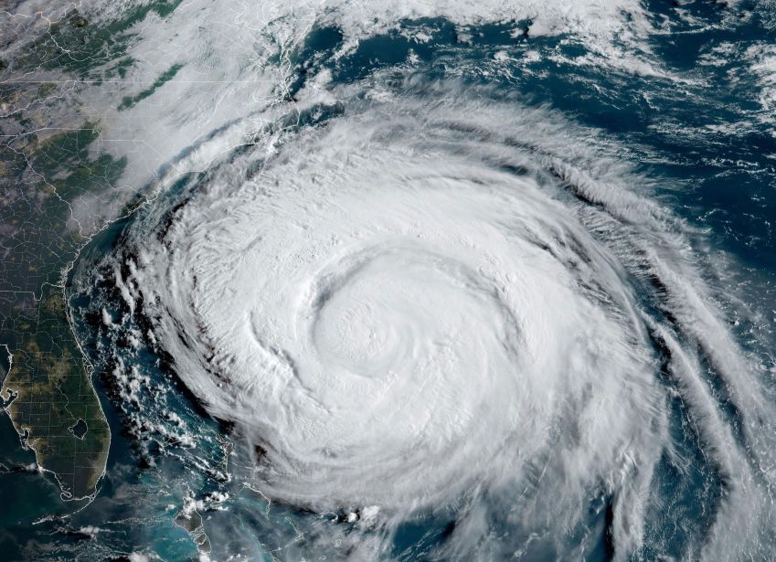 Imagem de satélite do furacão Erin captada no dia 20 de agosto • NOAA via CNN Newsource