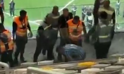 Torcedores do Godoy Cruz se envolvem em briga com a polícia na Arena MRV