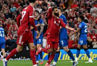 Atual campeão, Liverpool bate Bournemouth em estreia da Premier League