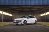 Golf GTI ganha novo lote para o Brasil; saiba o preço do esportivo