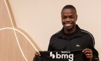 Vasco anuncia contratação de atacante Andrés Gómez