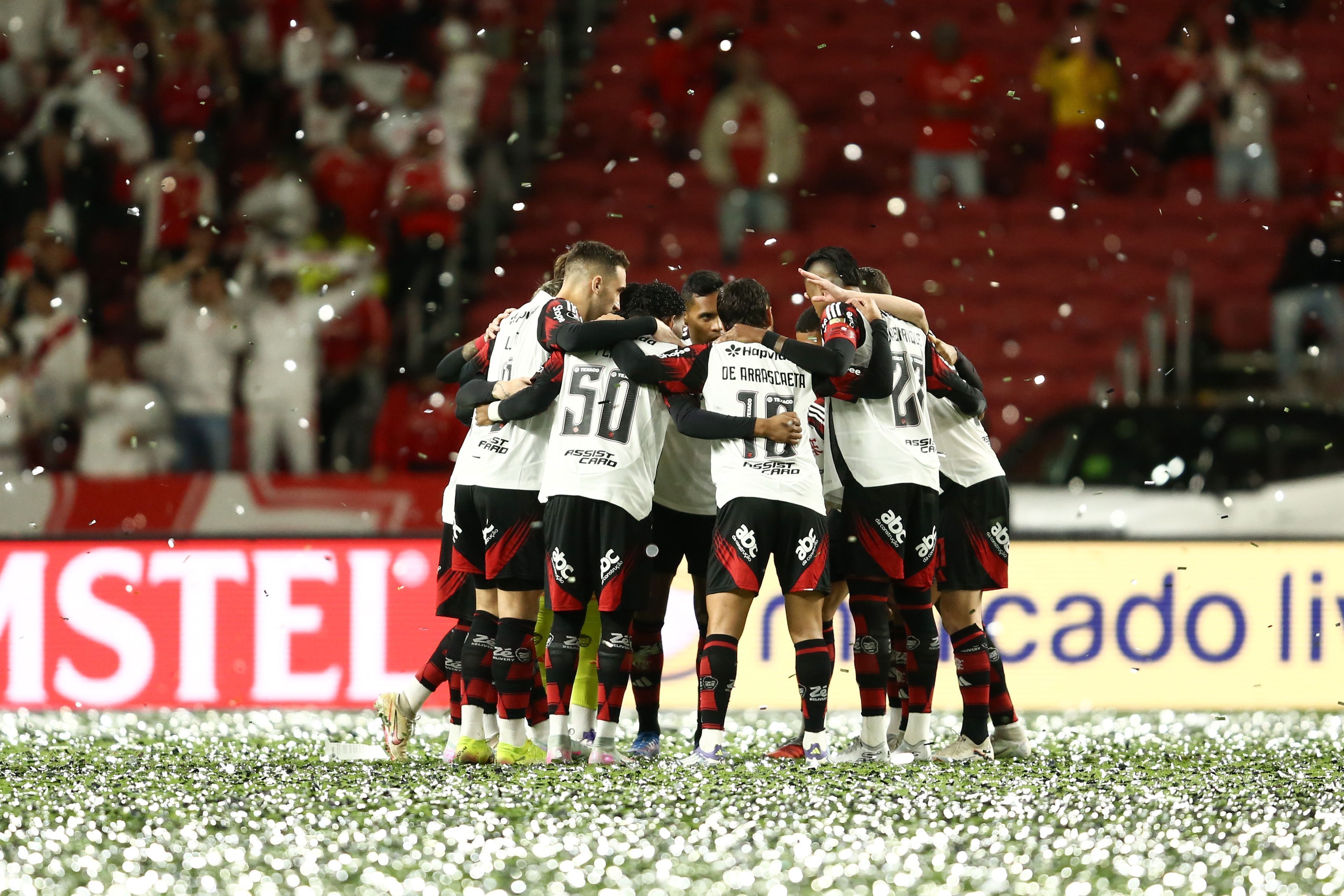Inter 0 x 2 Flamengo: Mengão avança na Libertadores com show de Gabigol!
