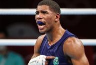 Medalhistas olímpicos lideram evento de boxe em Brasília