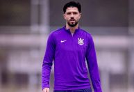 Atacante do Corinthians se manifesta após ser afastado: "Não deram motivos"