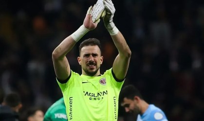 Fortaleza acerta contratação de ex-Botafogo; goleiro estava na Europa