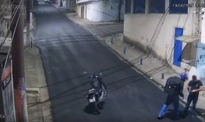 Homem é baleado após não conseguir tirar aliança do dedo e reagir a assalto