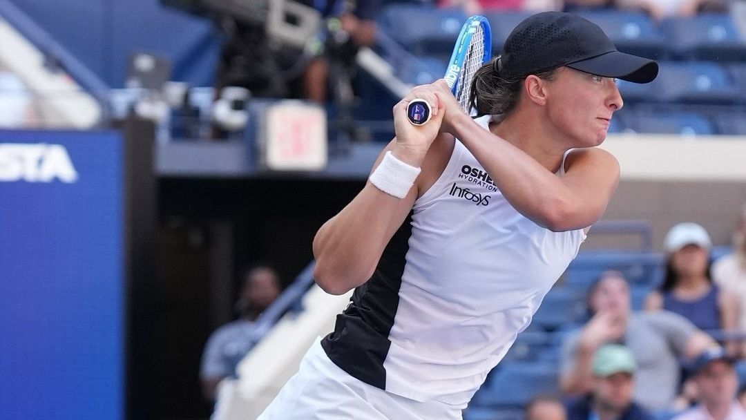Swiatek estreia com vitória tranquila no US Open diante de Arango