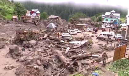 Deslizamento de terra na Índia deixa 60 mortos e mais de 200 desaparecidos