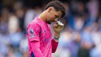 Guardiola defende substituto de Ederson após falha em derrota do City