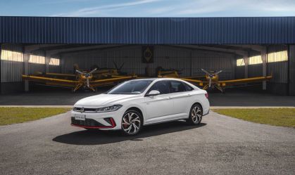 Volkswagen Jetta GLI chega às lojas em novembro e tem preço revelado
