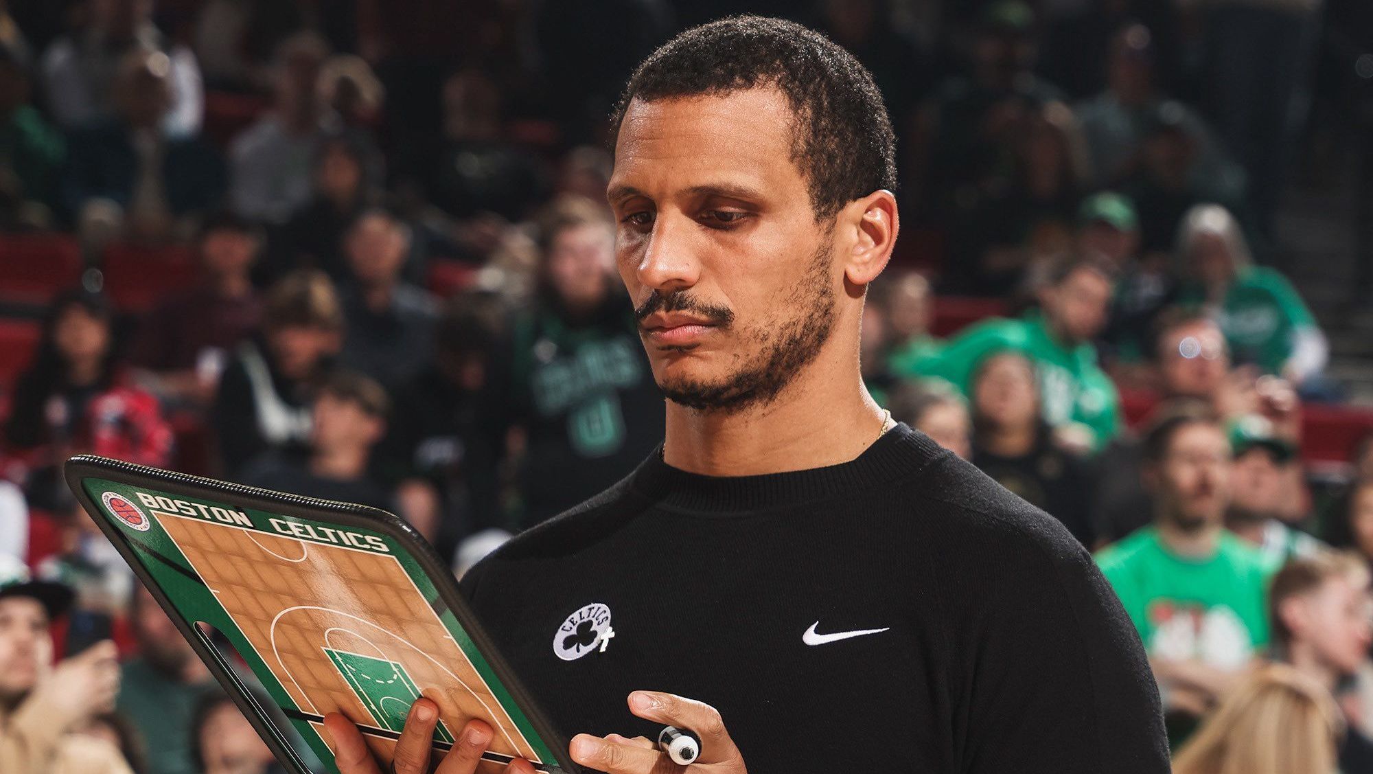 Boston Celtics anuncia renovação de contrato com técnico campeão
