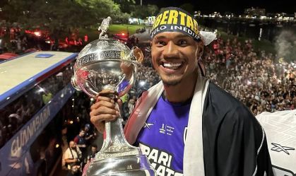 John se posiciona após quase saída do Botafogo e manda recado à torcida