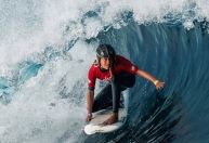 Conheça Kelia Gallina, surfista de 12 anos que participará de etapa da WSL