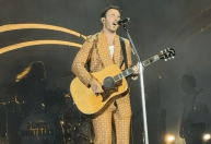 Kevin Jonas apresenta música solo pela 1ª vez em show; veja