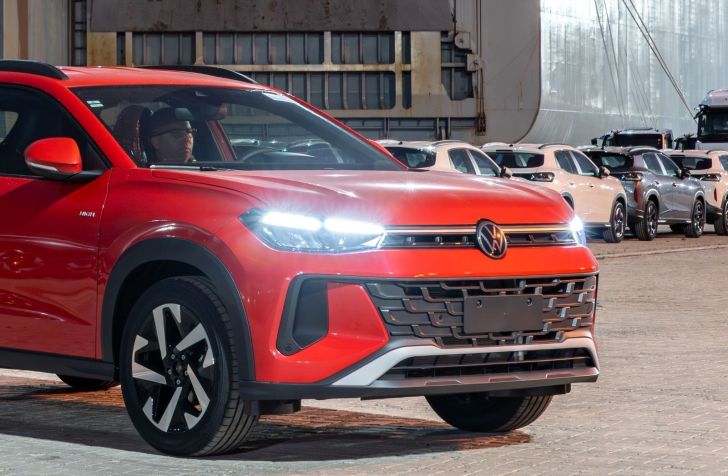 Volkswagen Tera tem iluminação em LED • Rodrigo Barros/CNN