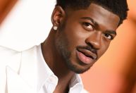 Lil Nas X ficará preso até segunda (25) após agredir policial, diz site