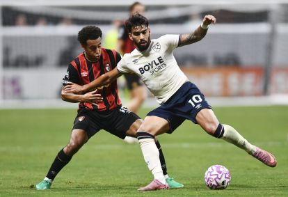 Lucas Paquetá em amistoso do West Ham contra o Bournemouth