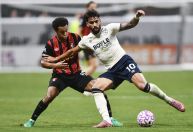 Dias após ser inocentado, Paquetá participa de amistoso do West Ham