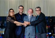 "O Agente Secreto" é exibido no Palácio da Alvorada; Lula posa com elenco