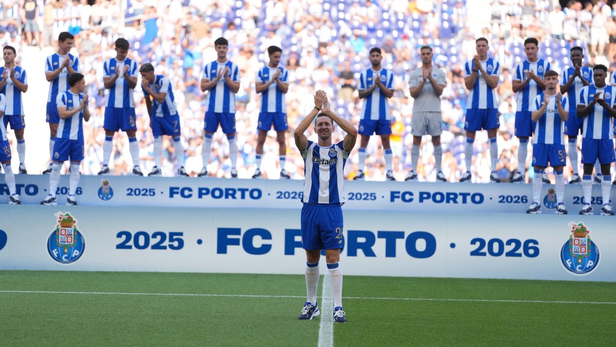 Porto anuncia o holandês Luuk de Jong, de 34 anos