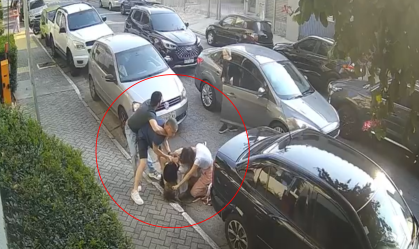 Vídeo: casais trocam socos e puxões de cabelo durante briga por vaga em SP