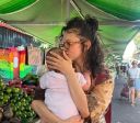 Manu Gavassi posta foto rara com filha e diz: "A vida é perfeita"