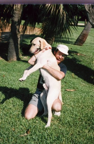 John Groghan e o cachorro Marley da vida real • Divulgação/ John Groghan