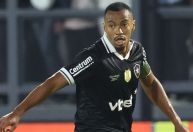 Botafogo atualiza quadro médico de Marlon Freitas; veja gravidade da lesão