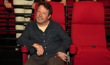 Michael J. Fox faz rara aparição em exibição de "De Volta para o Futuro"